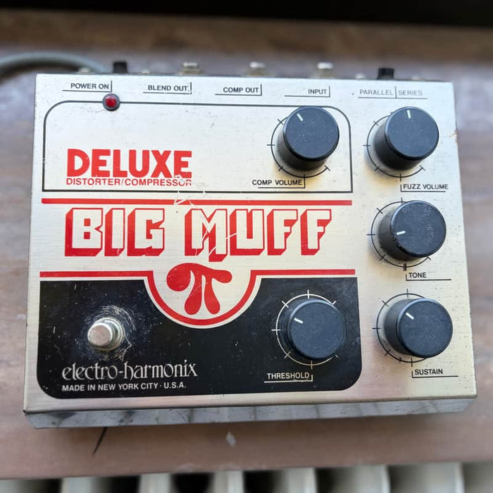 Electro-Harmonix Deluxe Big Muff Pi...
