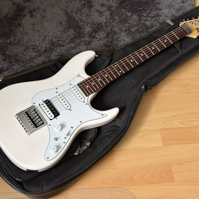 Ibanez AZES40-PPK Essentials Pastel Pink