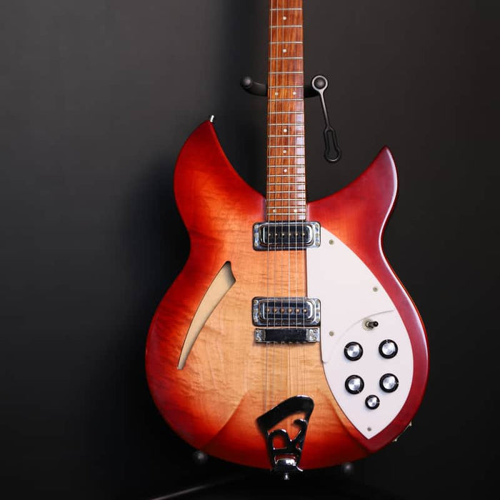 Rickenbacker 330 Fireglo
