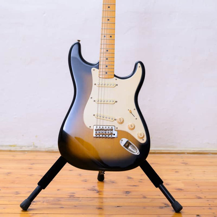 Squier 2010s Squier Classic Vibe Stratocaster 2-Color Sunburst