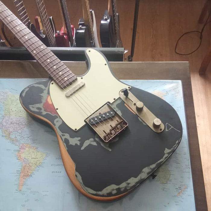 Fender Artist Series Joe Strummer Telecaster Black...