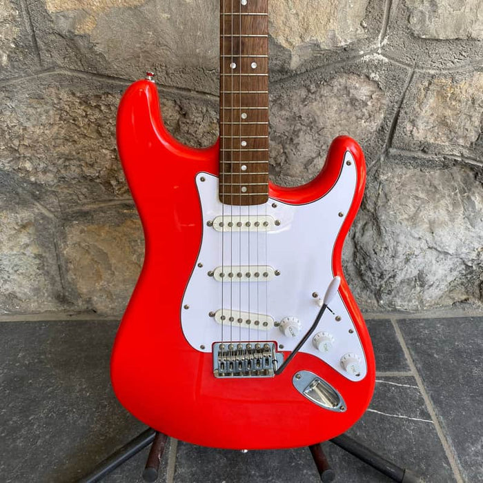 Squier Stratocaster Affinity Series Fiesta Red