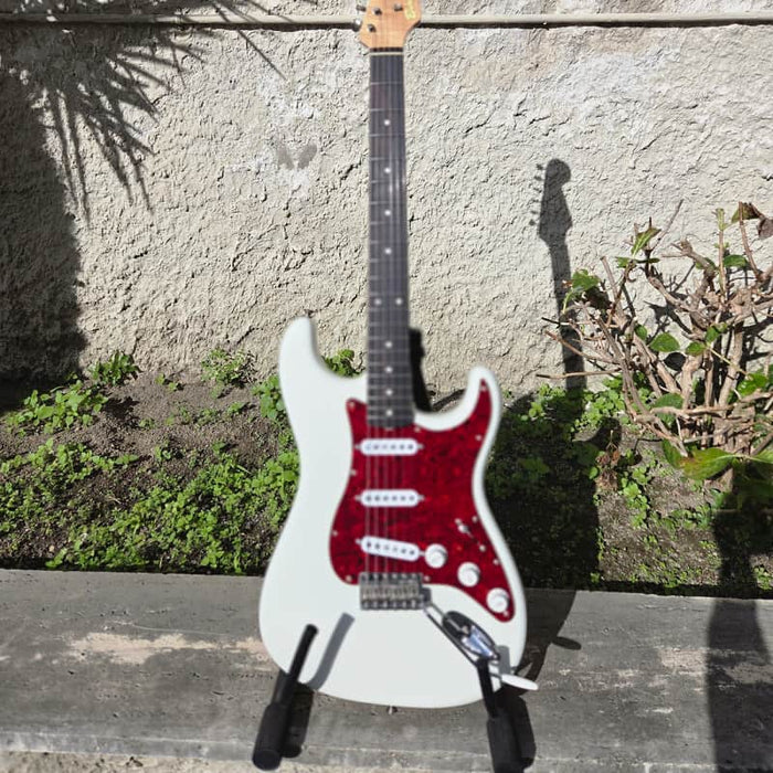 Romano Burini Strato style Vintage White