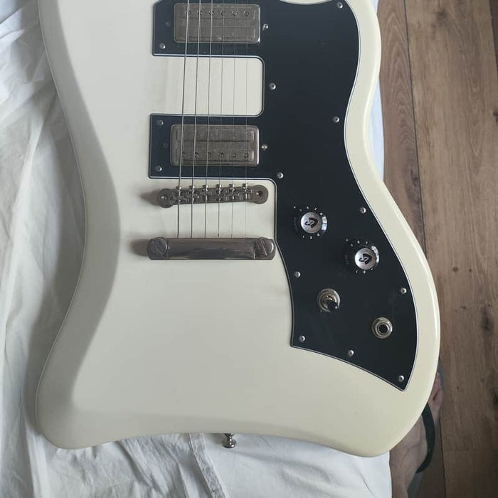 Guild Newark St. Collection S-200 T-Bird Vintage W...