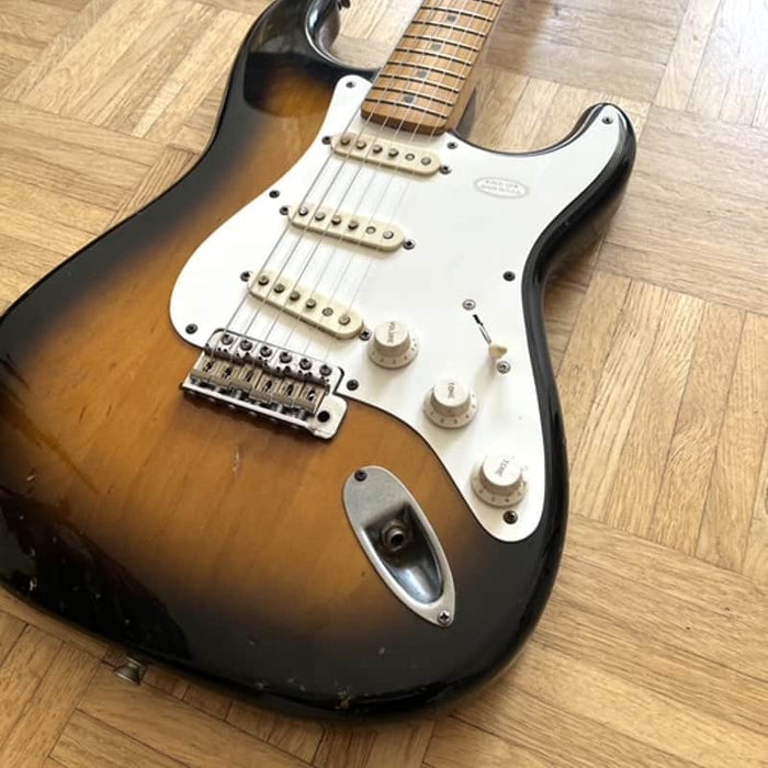 Fender Stratocaster 2 Tone Sunburst