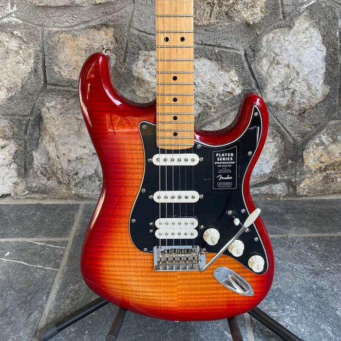 Fender Player Stratocaster HSS Maple Fingerboard