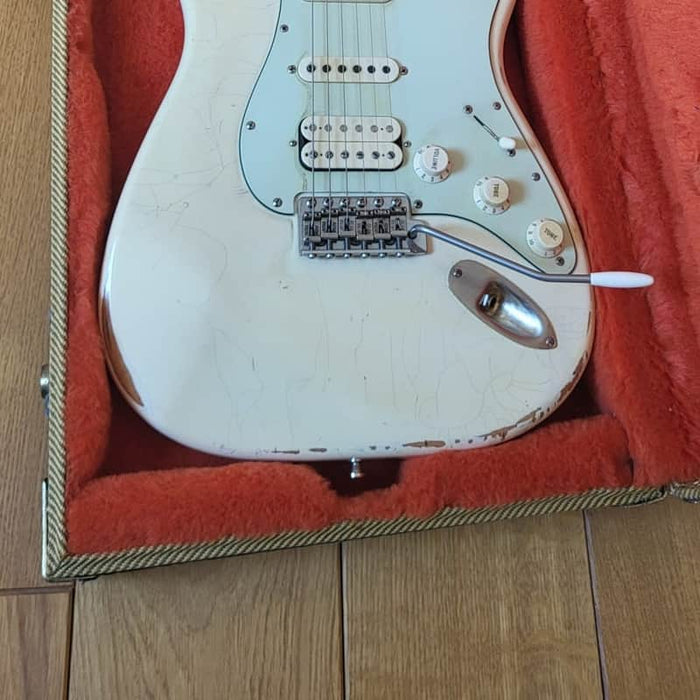 Fender Stratocaster Vintage white