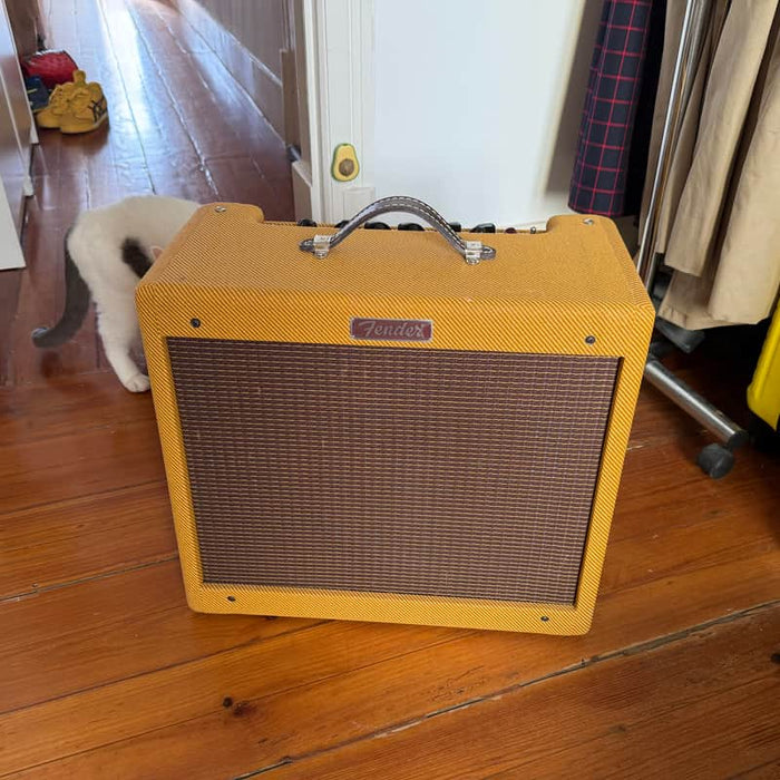Fender Blues Junior Lacquered Tweed 15-Watt 1x1...