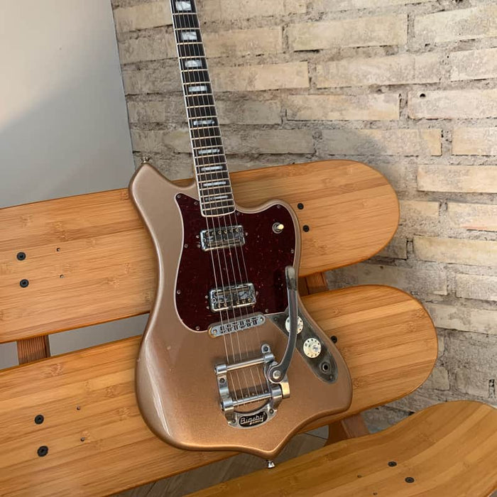Fender Parallel Universe Volume II Maverick Dorado...