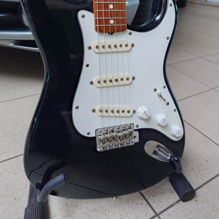 Fender JV Stratocaster Black