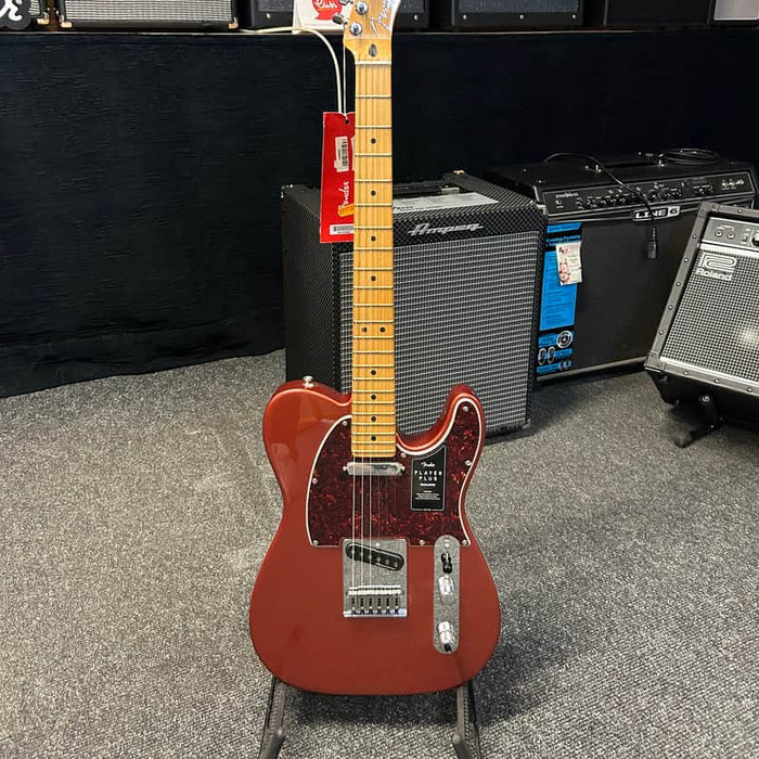 Fender Player Plus Telecaster with Maple Fretbo...
