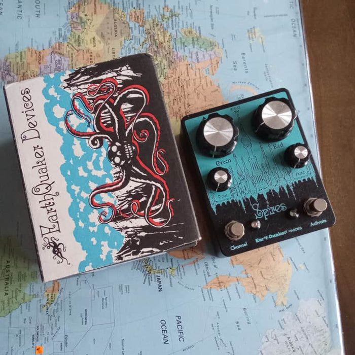 EarthQuaker Devices Spires Nu Face Double Fuzz Bla...