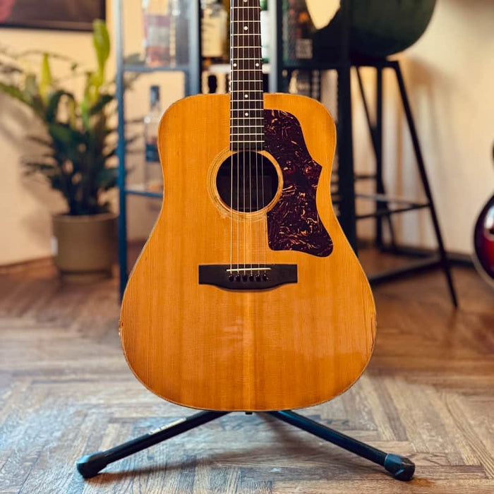 Gibson J-50 Deluxe Natural