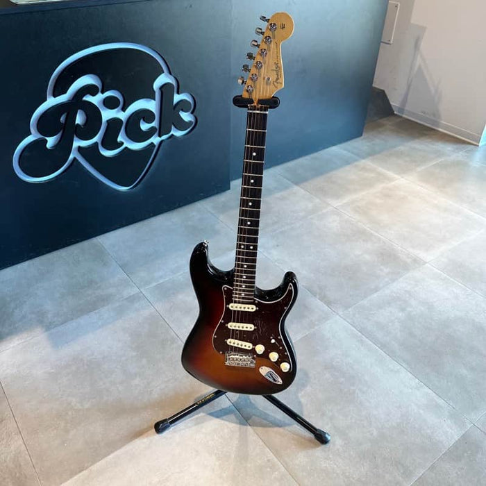 Fender American Professional II Stratocaster wi...