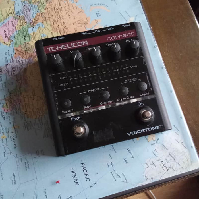 TC Helicon VoiceTone Correct Black