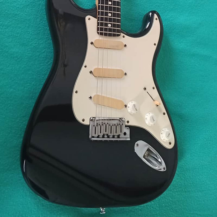Fender Strat Plus Deluxe with Rosewood Fretboard B...