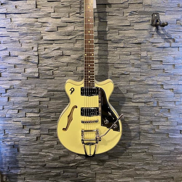 Duesenberg Fullerton TV Vintage White
