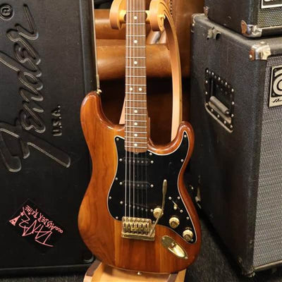 Fender Walnut 