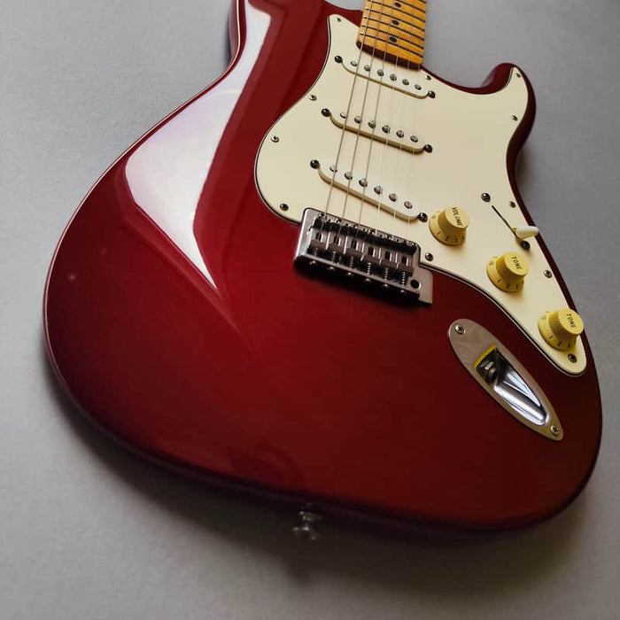 Fender MIM Stratocaster with Maple Fretboard Candy...