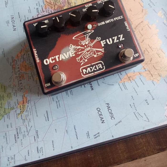 MXR SF01 Slash Octave Fuzz Graphic