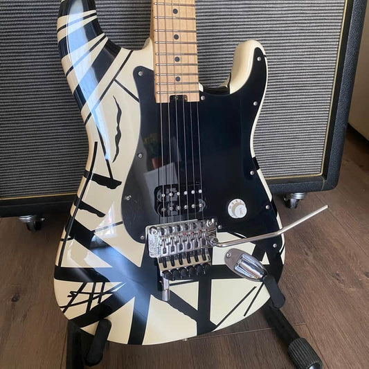 EVH EVH Striped Series Electric Guitar White with B... - Reverb