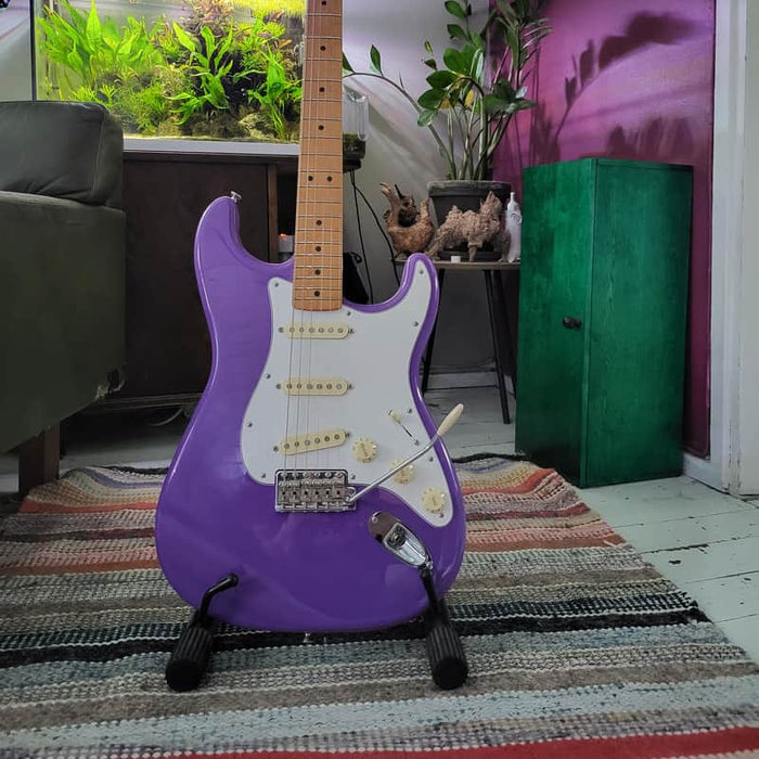 Fender Stratocaster Jimi Hendrix Ultraviolet Ultraviolet