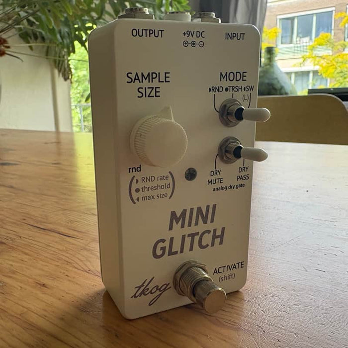 The King Of Gear Mini Glitch White