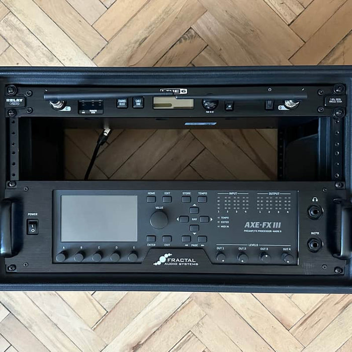 Fractal Audio Axe-FX III Mark II with FC-12 Controller Black