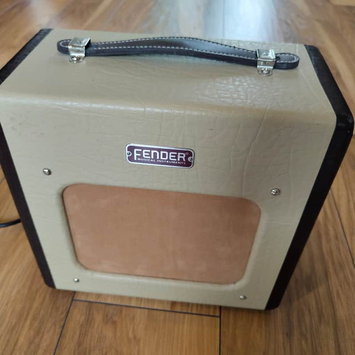 Fender Champion 600 5-Watt 1x6