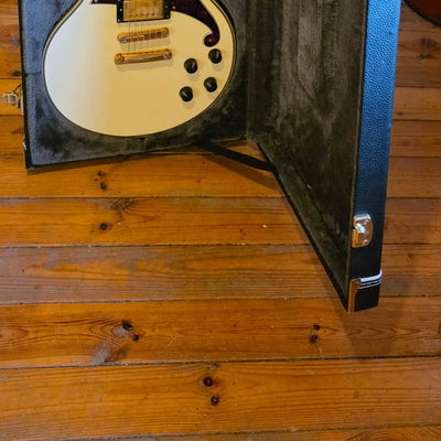 D'Angelico D'Angelico Deluxe Brighton White B-Stock - Offerta BSTOCK