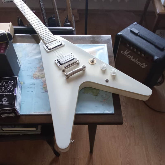 Epiphone Epiphone Brendon Small Signature "Snow Falcon" Fly... - Reverb
