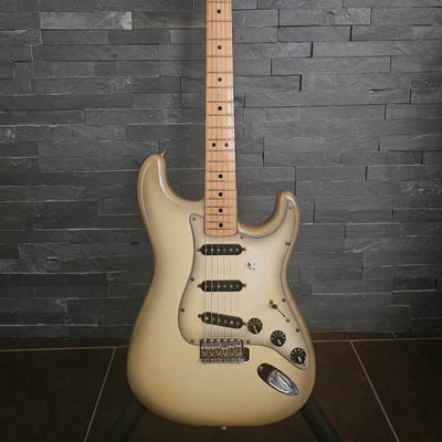 Fender Fender Stratocaster Antigua Antigua B-Stock - Offerta BSTOCK