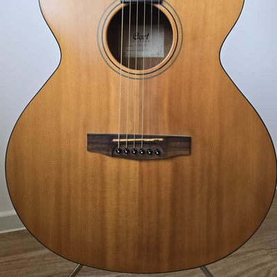 Cort Cort 2010s Cort SFX1F NS Solid Spruce Top/Mahogany Venetian Cutaway... B-Stock - Offerta BSTOCK