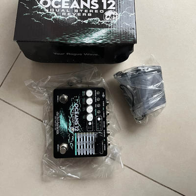 Electro-Harmonix Electro-Harmonix Oceans 12 Black B-Stock - Offerta BSTOCK