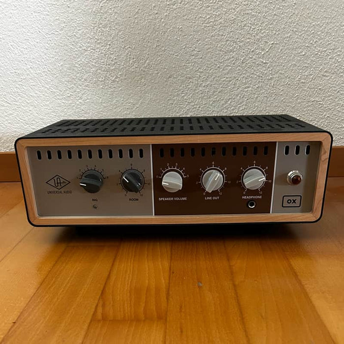Universal Audio OX Amp Top Box Attenuator Silve...