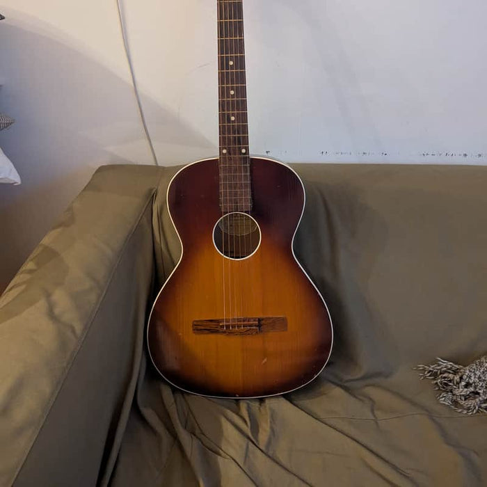 Levin Model 17 Rio Sunburst