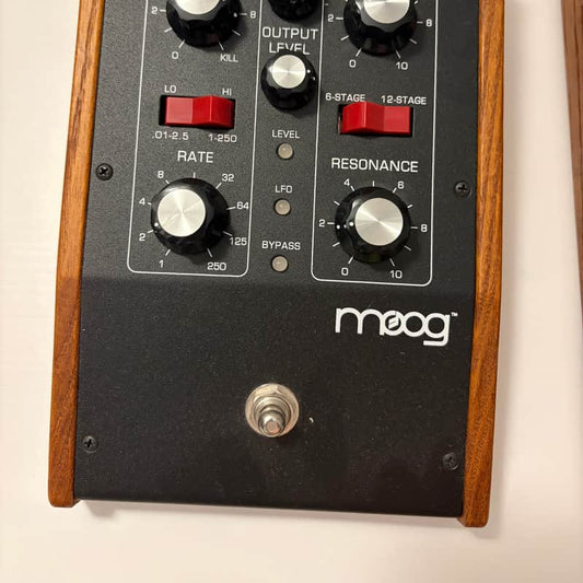 Moog Moog MF-103 Moogerfooger 12-Stage Phaser Black - Reverb