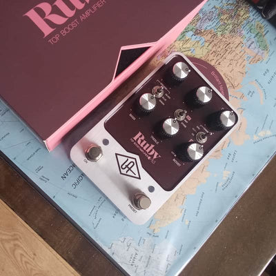 Universal Audio Universal Audio Ruby 63 Top Boost Amplifier Ru... B-Stock - Offerta BSTOCK