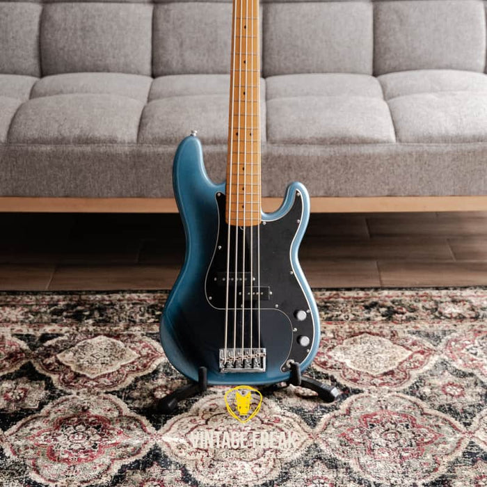 Fender Professional 2 Blue