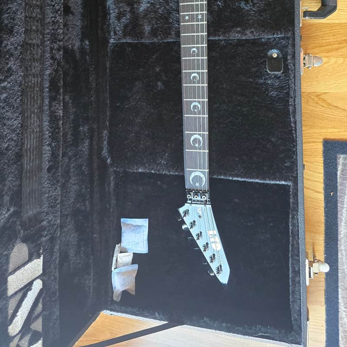 ESP LTD KH-2 Ouija Kirk Hammett Signature Black with Ouij...