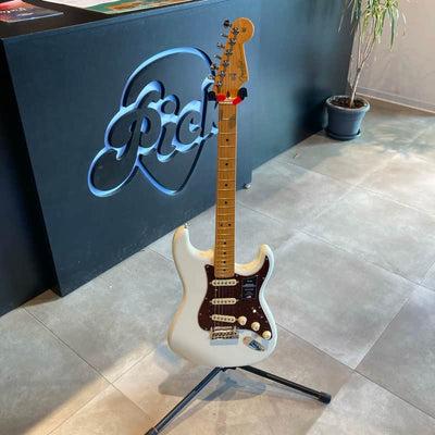 Fender American Professional II Stratocaster wi...