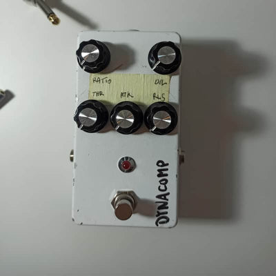 Engineer s Thumb Compressor White