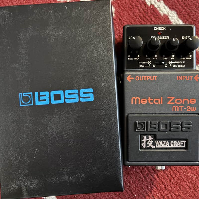 Boss MT-2W Metal Zone Waza Craft Black