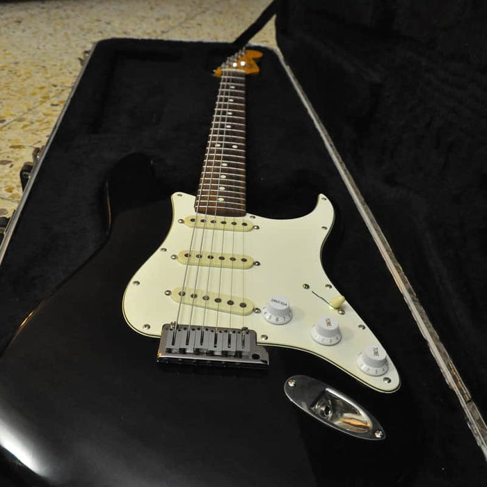 Fender American Standard Stratocaster with Rosewoo...