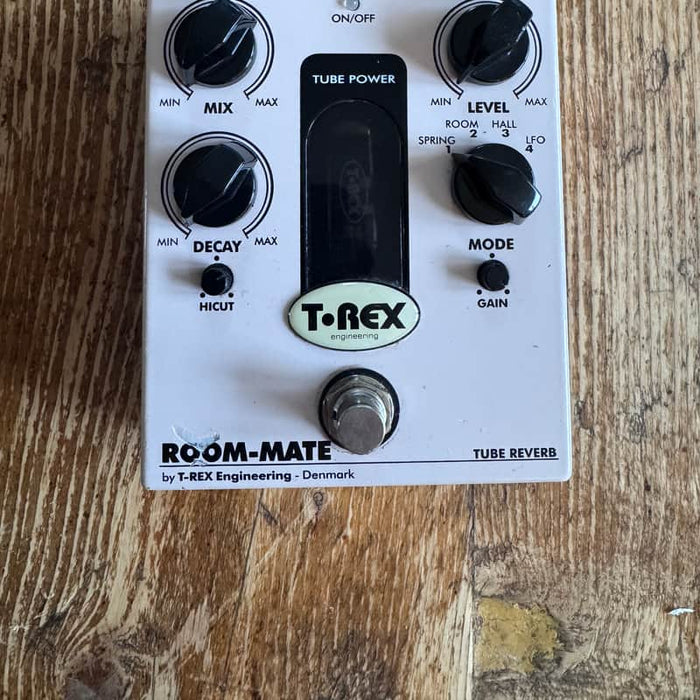 T-Rex 2010s T-Rex Roommate II White