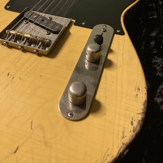 Iconic Guitars USA Tamarack Blackguard Telecaster - Super rare! Iconic Guitars USA Tamarack Blackguard Telecaster - Super rare! Iconic Guitars USA Tamarack Blackguard Telecaster - Super... - Reverb