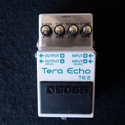 Boss Boss TE-2 Tera Echo White B-Stock - Offerta BSTOCK