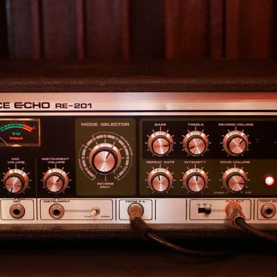 Roland Roland RE-201 Space Echo Tape Delay / Reverb Black B-Stock - Offerta BSTOCK