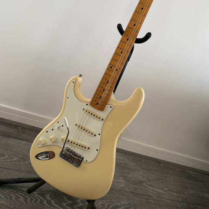 Fender Jimi Hendrix Artist Series Tribute Stratocaster Ol...