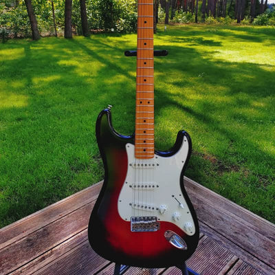 Fender Fender Stratocaster 3-Tone Sunburst / Maple Neck B-Stock - Offerta BSTOCK